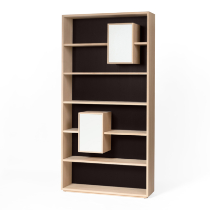 Bibliothèque Mixage 100 Drugeot Manufacture bois massif rangement porte push-to-open blanche fond bibliothèque noire