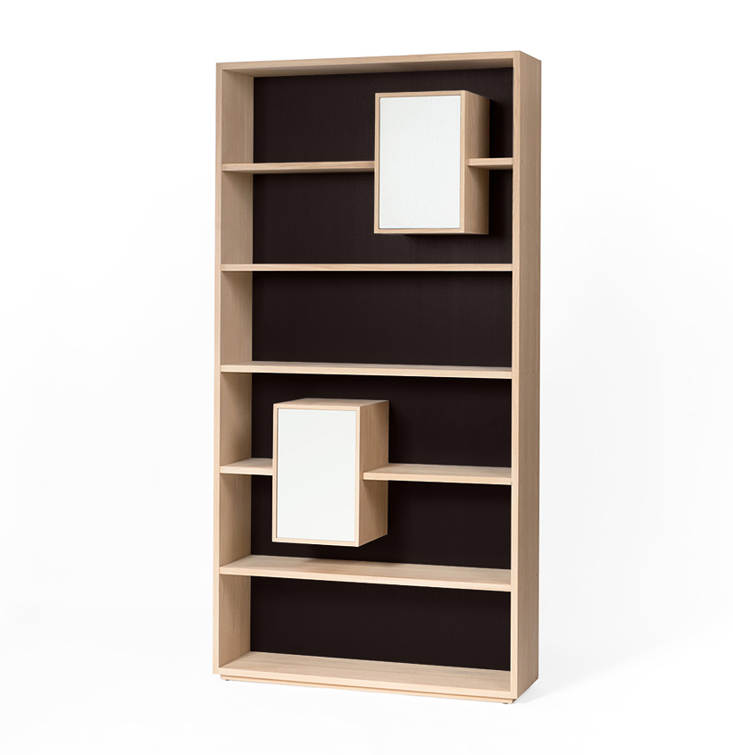 Bibliothèque Mixage 100 Drugeot Manufacture bois massif rangement porte push-to-open blanche fond bibliothèque noire