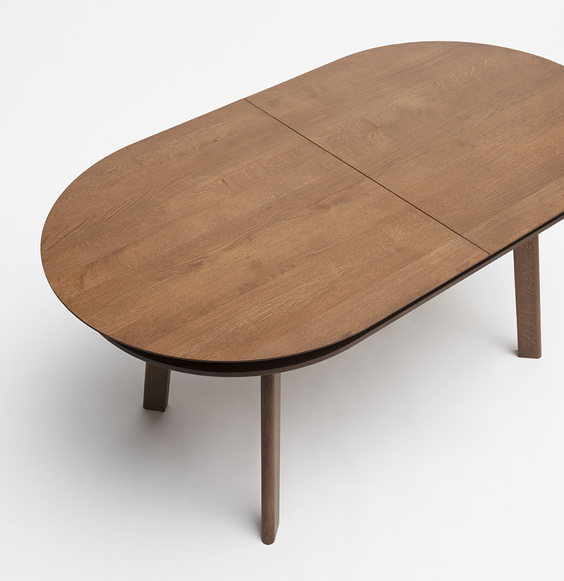 table à manger séjour teinte noyer chene naturel made in france table de repas ovale table de repas extensible
